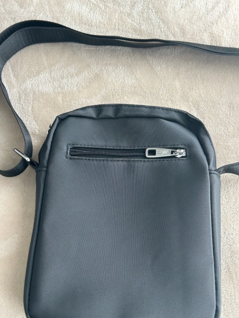 Lacoste Men's Classic Vertical Black Crossbody Bag Petit Piqué